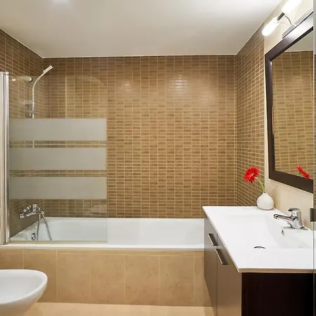 Center Apartment *