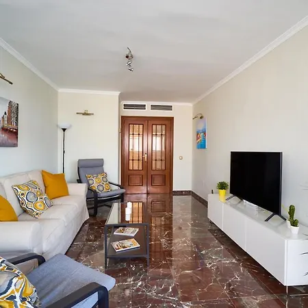 Center Apartment *